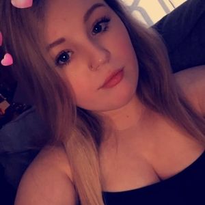 Meet your Posher, Chloe